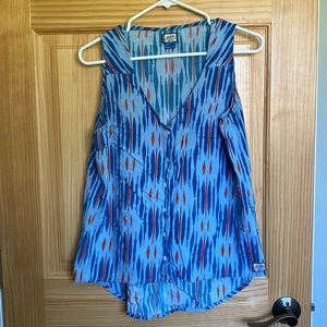 Kavu high to low button up tank